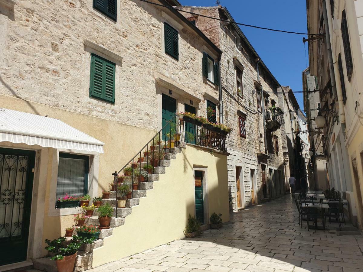 Stella Apartment Sibenik Charm&History United Esterno foto